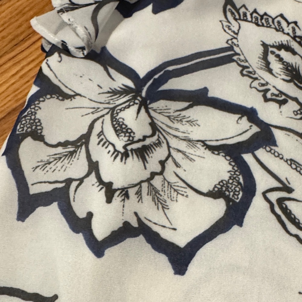 Floral Ruffle Sleeve Top - Picture 2 of 4